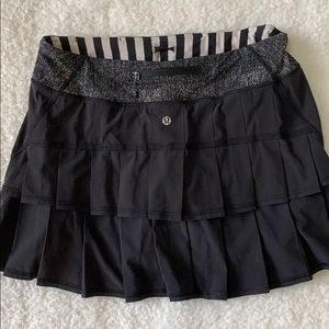 Lululemon Run Pace Setter - Black - stripe trim 8T